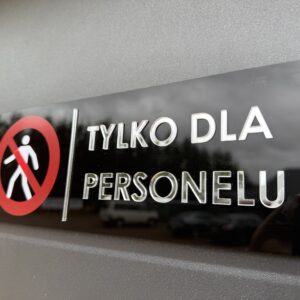 Tabliczka informacyjna akrylowa – Tylko dla personelu